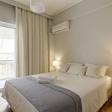 Elegant Coral Apartment Атина Екстериор снимка