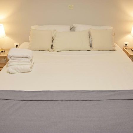 Elegant Coral Apartment Атина Екстериор снимка