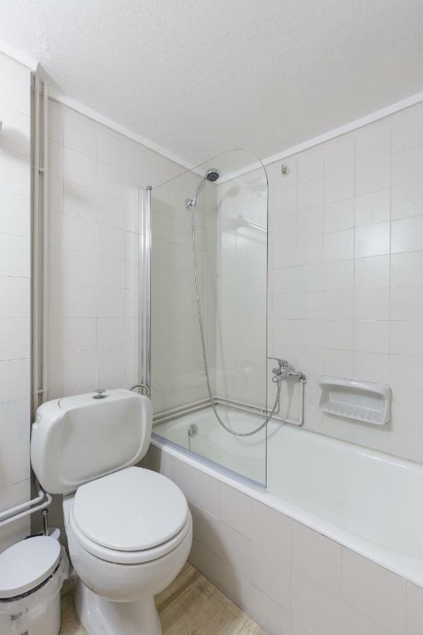 Elegant Coral Apartment Атина Екстериор снимка
