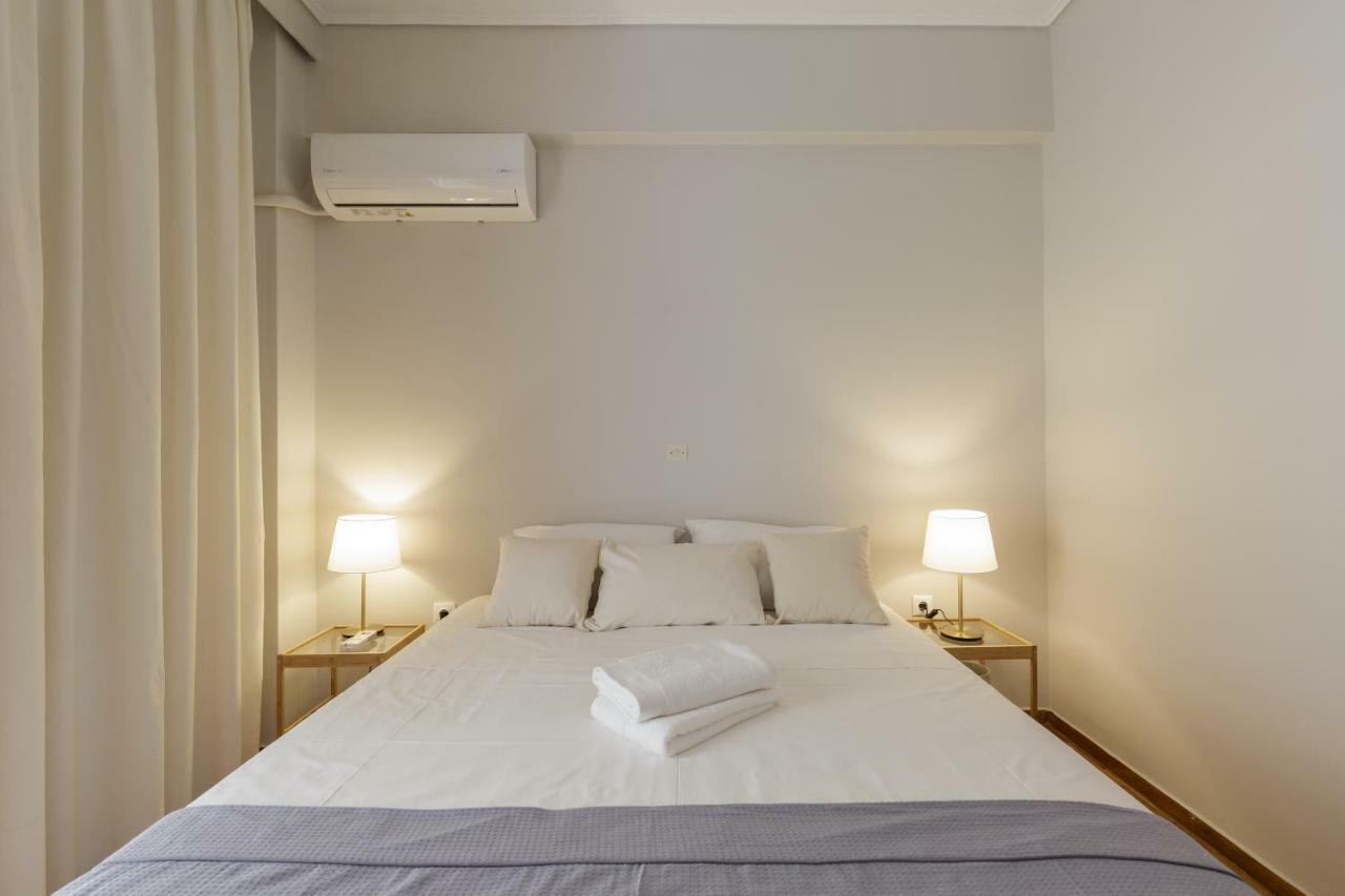 Elegant Coral Apartment Атина Екстериор снимка
