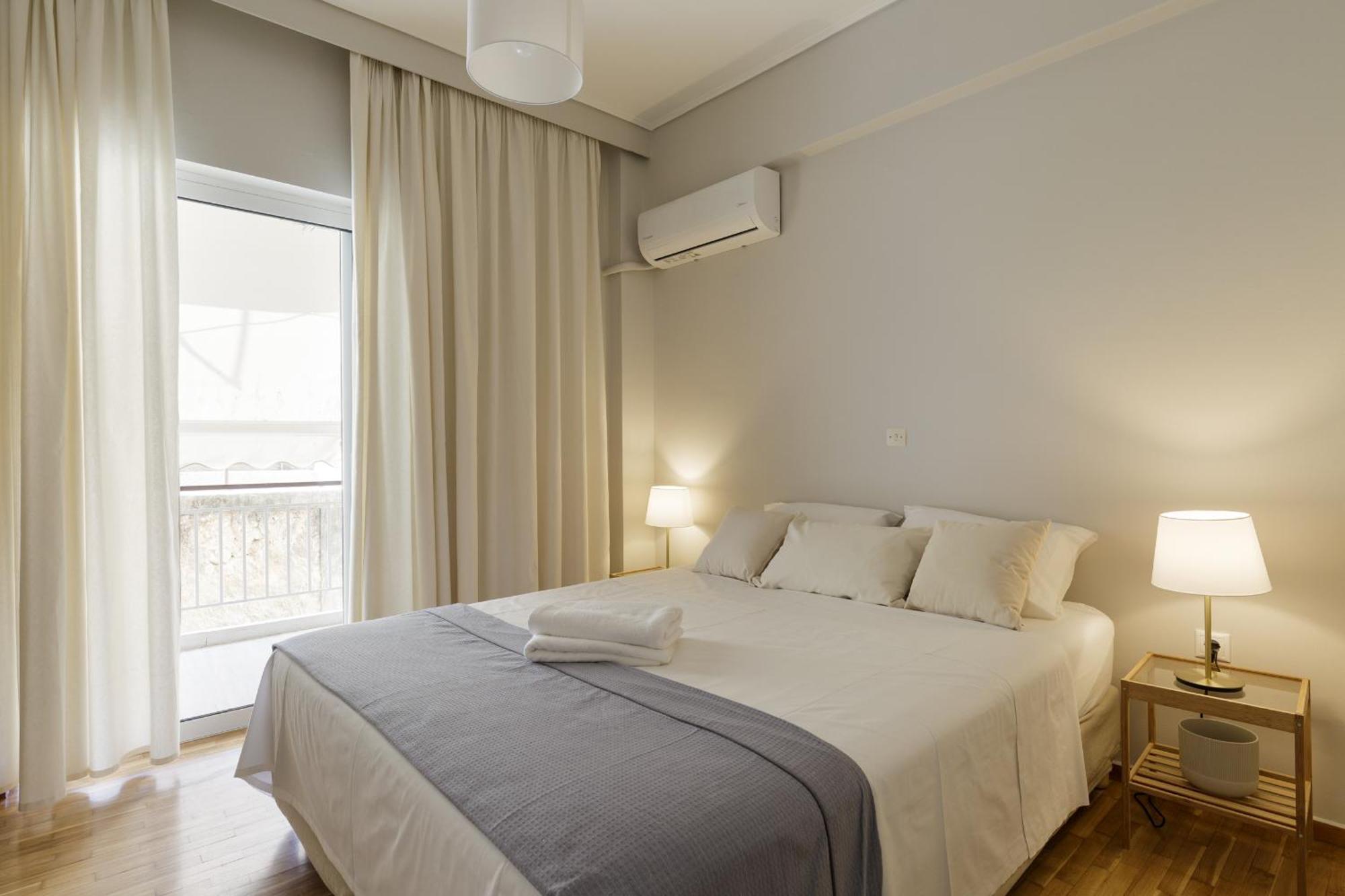 Elegant Coral Apartment Атина Екстериор снимка