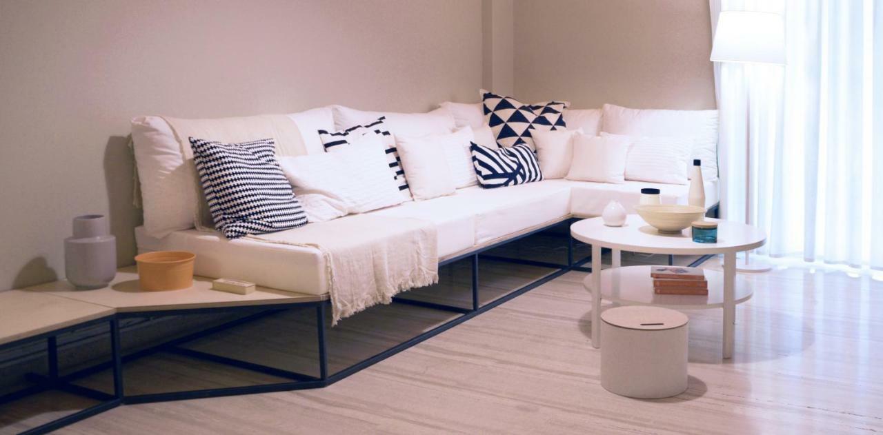 Elegant Coral Apartment Атина Екстериор снимка