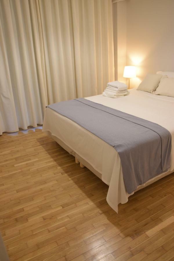 Elegant Coral Apartment Атина Екстериор снимка
